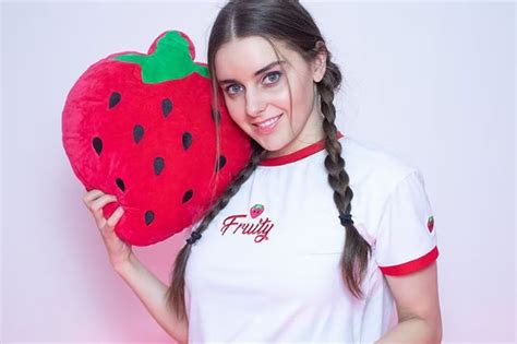 loser fruit|why is loserfruit so hot.